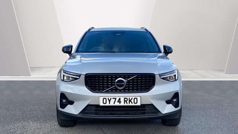Volvo XC40 2.0 B3P Plus Dark 5dr Auto Petrol Estate
